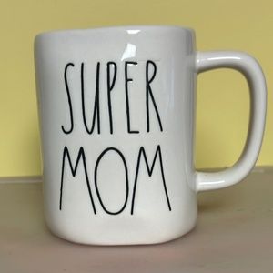 Rae Dunn Super Mom cup